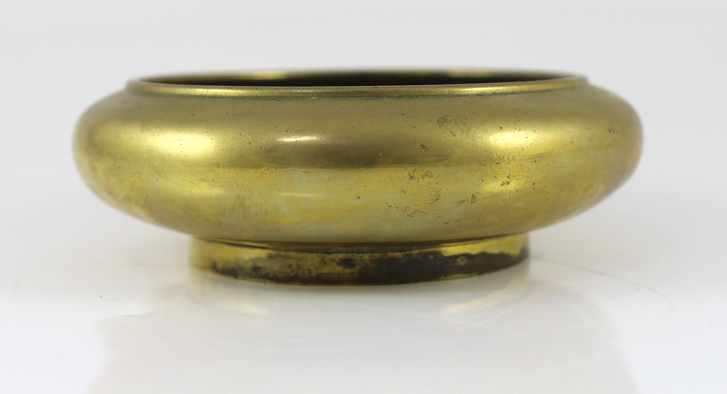 A Chinese bronze censer, gui, archaistic Xuande seal mark, 18th/19th century